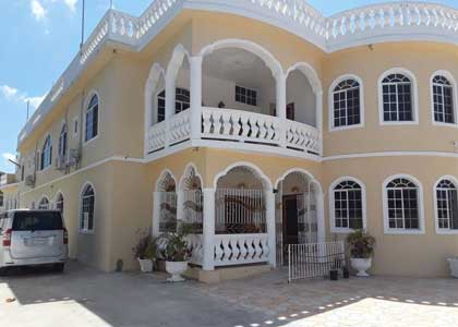 Dela De-Rose Guesthouse