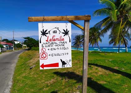 La Familia Guesthouse & Natural Farm
